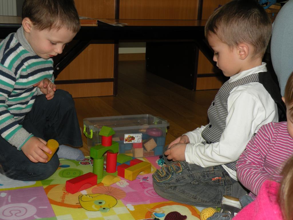 Вальдорфская педагогика и вальдорфские деревянные игрушки. Бесплатные занятия с детьми во Львове